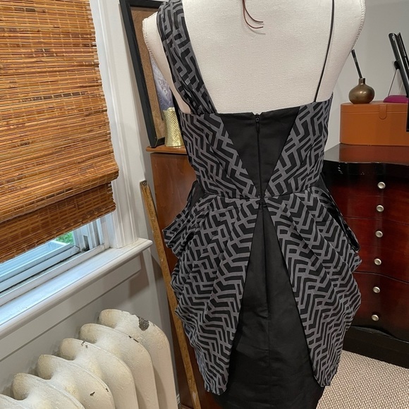 ALEXANDER MC QUEEN DRESS - Picture 4 of 7